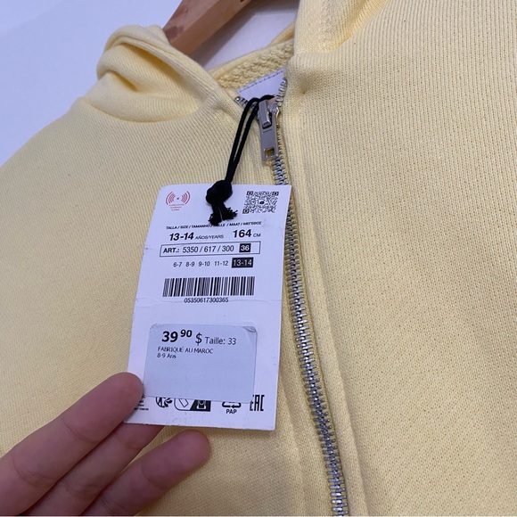 ZARA | heavy weight yellow zip up sweater - Picture 4 of 6